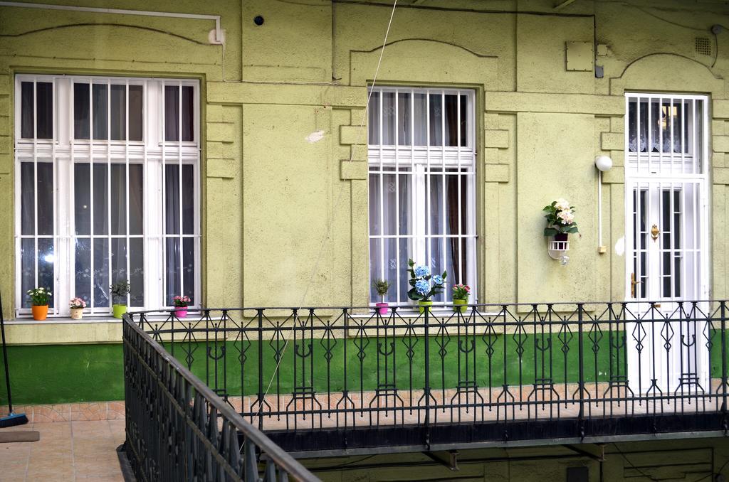Central Avenue Apartments Budapest Rum bild