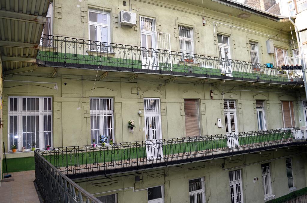 Central Avenue Apartments Budapest Rum bild